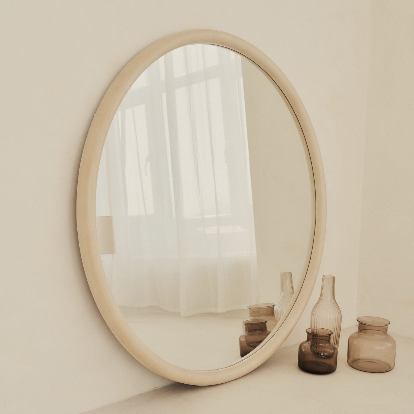 Amora - Large Concrete Round Wall Mirror 100cm x 100cm