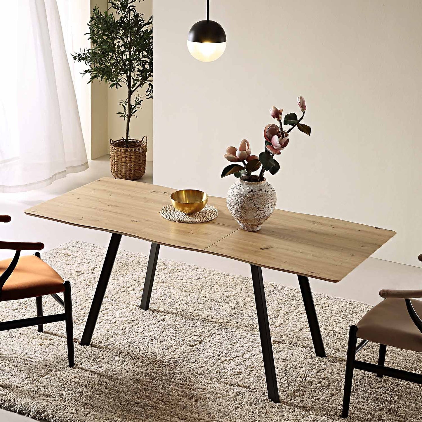 Weston Oak Effect Extendable 6-8 Seater Dining Table