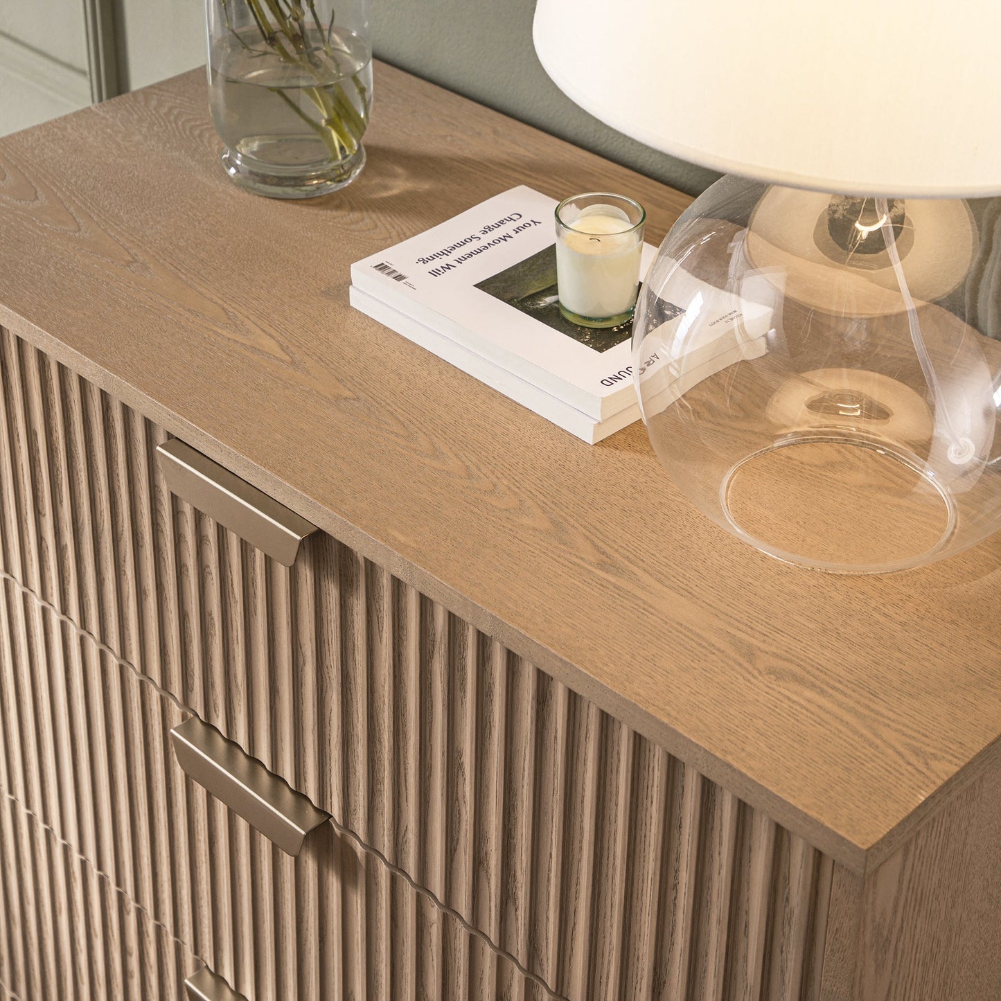 Richmond Ridged Chest of 5 Drawers, Light Ash