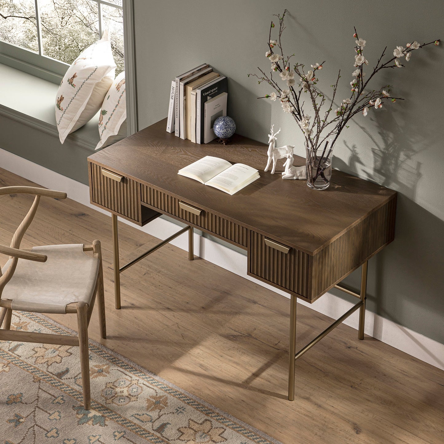 Richmond Ridged Dressing Table, Dark Ash