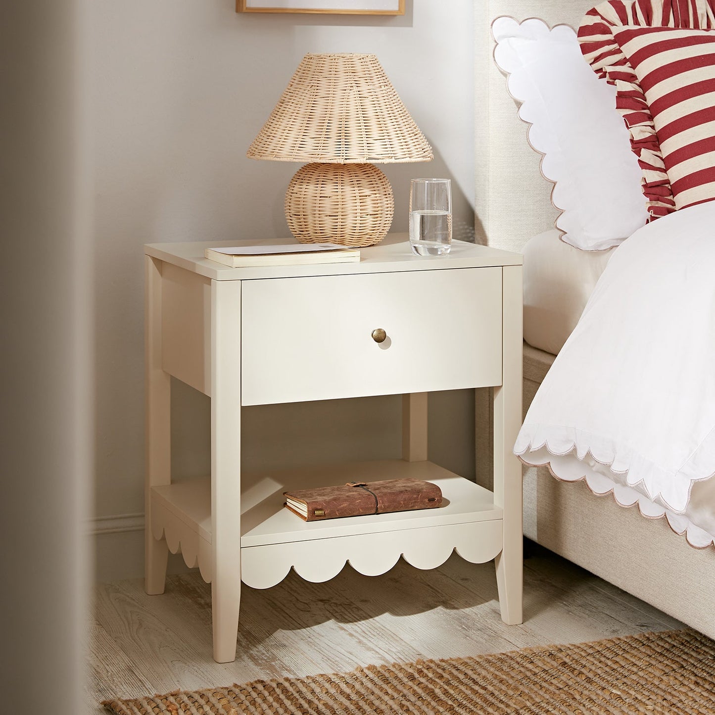Henley Scalloped Edge Bedside Table with Drawer, Light Sand