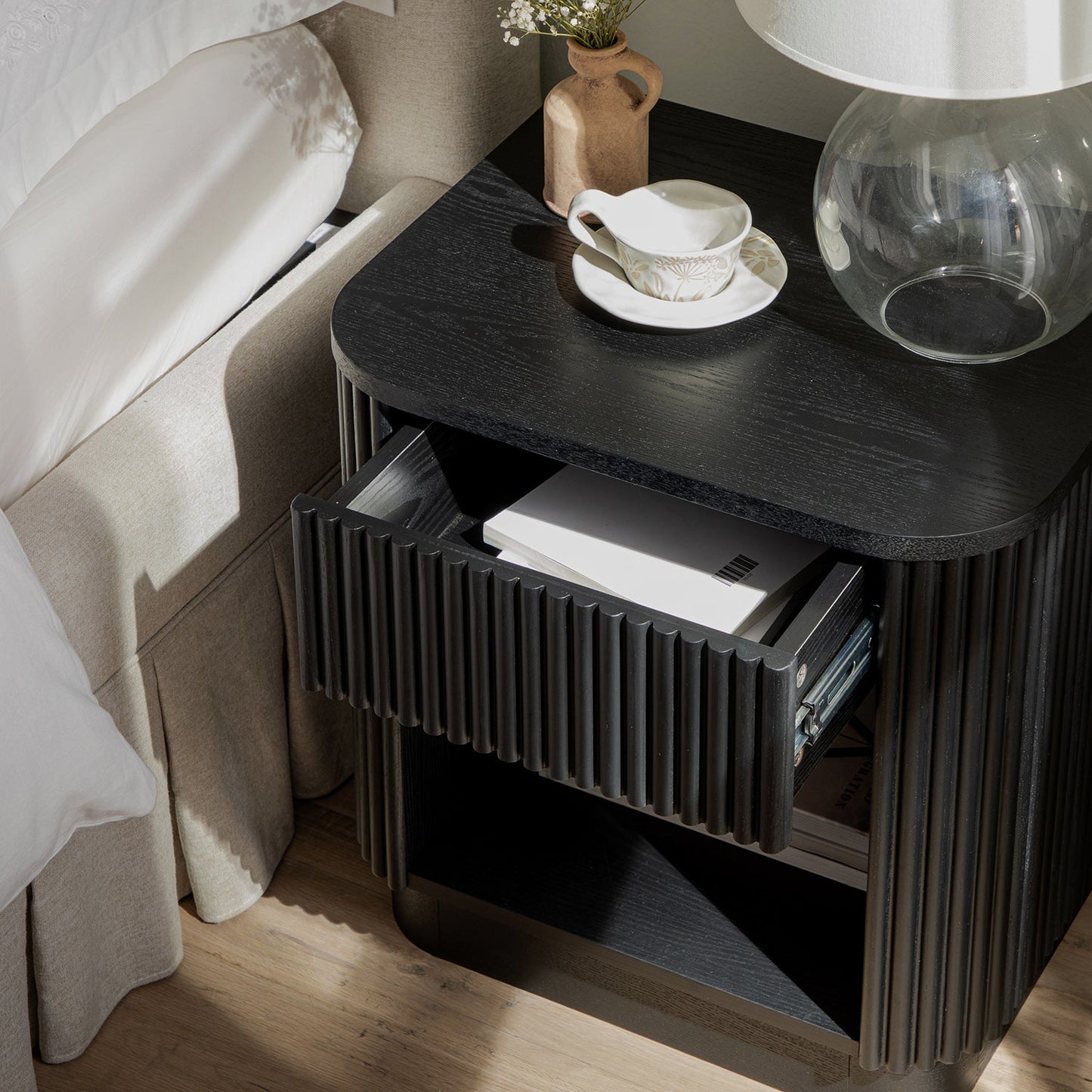 Maru 1-Drawer Bedside Table, Black
