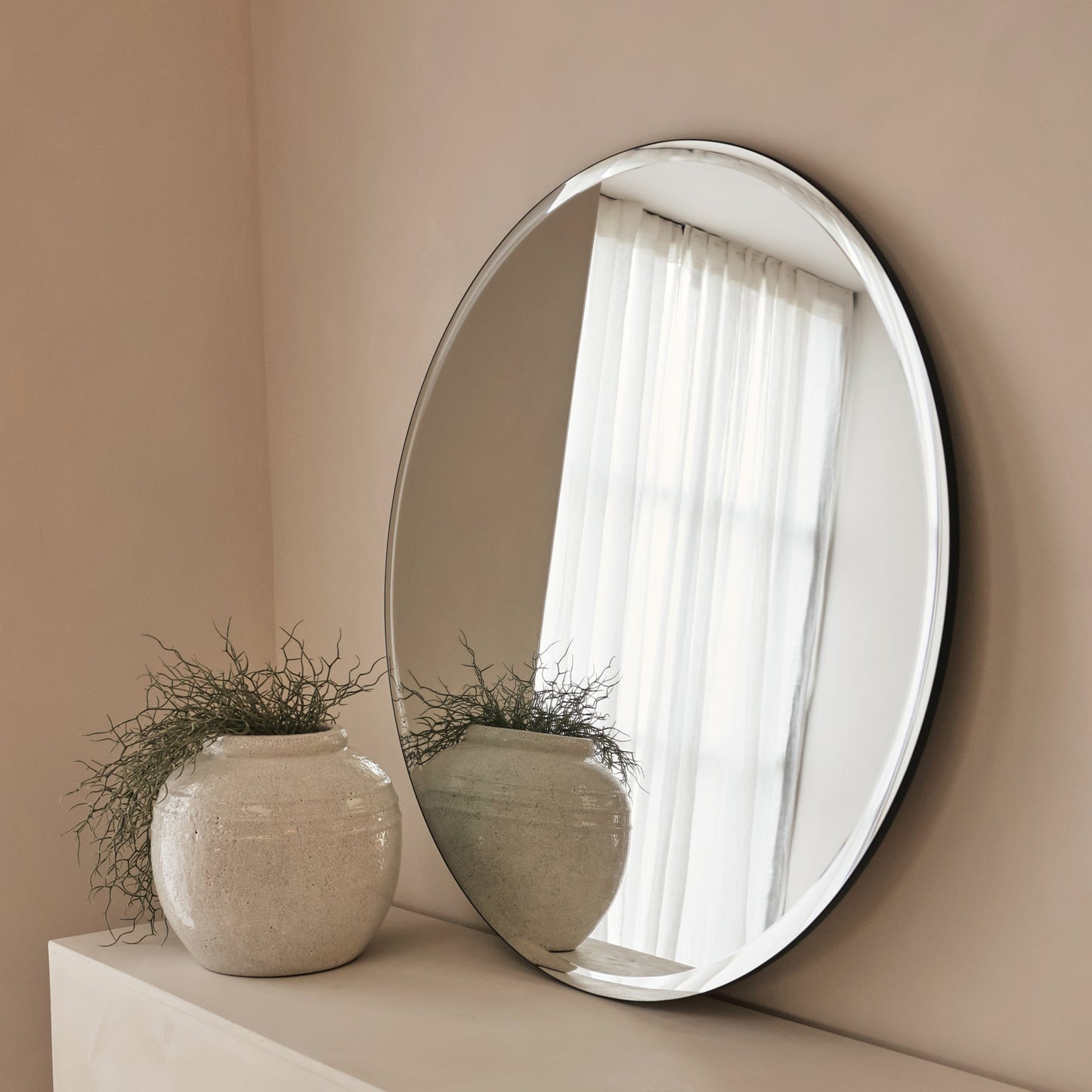 Vienna - Frameless Round Bevelled Mirror 100cm x 100cm