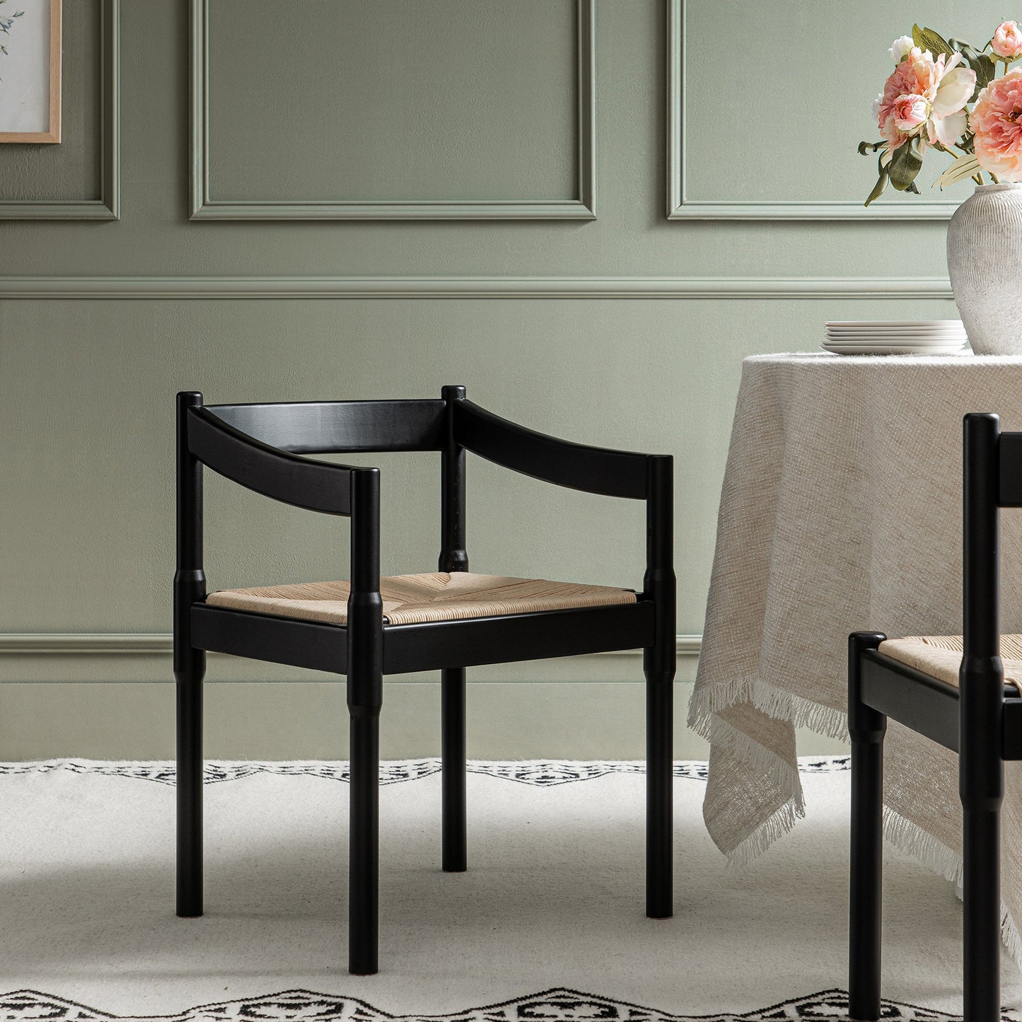 Minley 2-in-1 Carver Chair, Black Matte