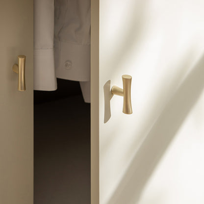 Oakham Triple Wardrobe, Shaded White