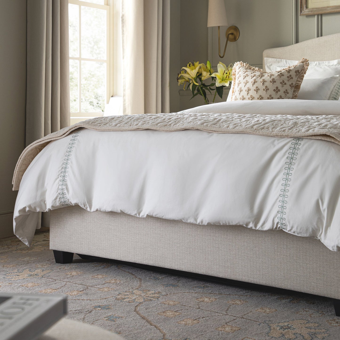 Chilworth Upholstered Ottoman Storage Bed, Ivory Weave Fabric