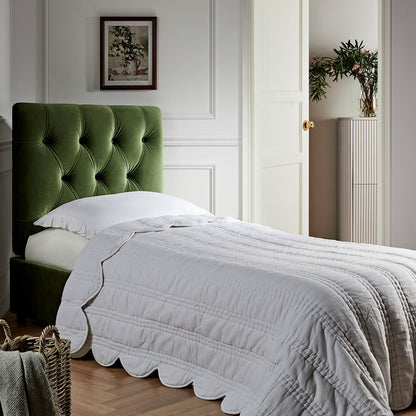 Portland Single Buttoned Fold-Out Bed in Ottoman, Moss Green Velvet