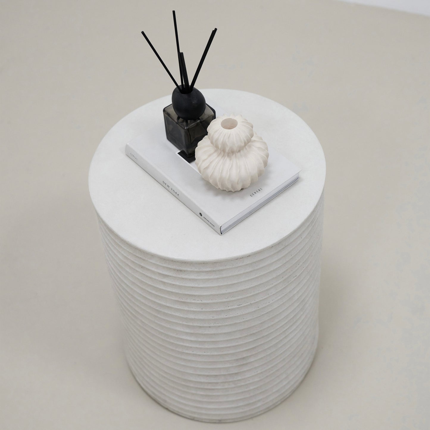 Raya - Minimal Concrete Ribbed Side Table