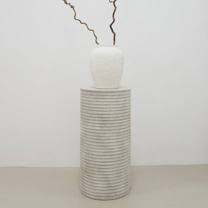 Raya - Minimal Concrete Ribbed Plinth